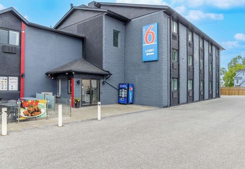 Others Motel 6 Niagara Falls, ON – Near the Falls