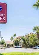 Imej utama Comfort Suites Bakersfield