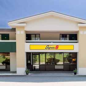 Primary image 1 Super 8 by Wyndham White River Junction, Hotel Vermont