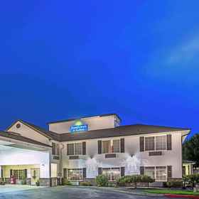 Primary image1Days Inn & Suites by Wyndham Gresham,摩特诺玛县飯店