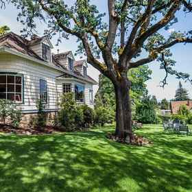 Primary image1Campbell House Inn,俄勒冈大学飯店