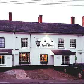 Primary image1胡德阿姆斯飯店,Combe Sydenham Hall飯店