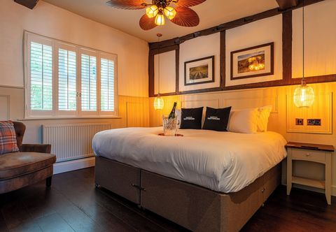 Others The Woolpack Hotel