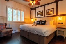 Others The Woolpack Hotel