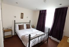 Others 6 Aylesbray Lodge