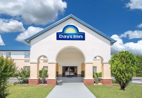 Others Days Inn by Wyndham Lincoln