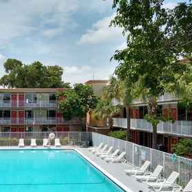 Primary image1羅德岱爾堡機場紅地毯旅館和遊輪港口飯店,Patrick J. Meli Park and Community Center飯店