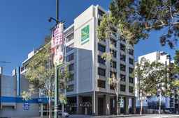 Quality Hotel Ambassador Perth, Rp 1.645.896