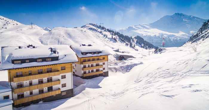 Lainnya Arlberg Hospiz Chalet Suiten