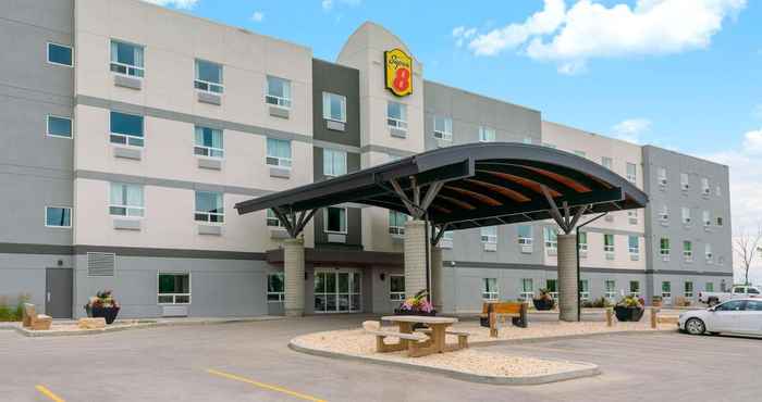 Khác Super 8 by Wyndham Winnipeg East MB