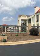 Imej utama Carolina Inn & Suites of Lake Norman