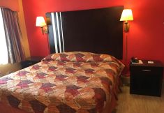 Others 5 Travelodge by Wyndham Bay Shore Long Island