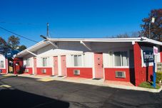 Others Travelodge by Wyndham Bay Shore Long Island