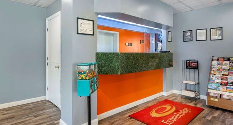 Others 2 Econo Lodge Cortland Downtown