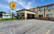 Others 5 Super 8 by Wyndham Sarnia ON