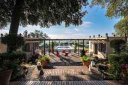 Villasanpaolo, USD 373.03