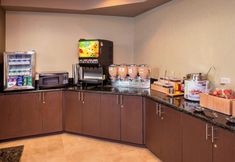 Others 6 Springhill Suites by Marriott State College