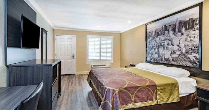 Others Super 8 by Wyndham North Hollywood