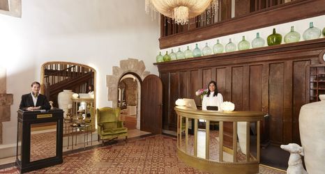 Lainnya 2 Brindos, Lac & Château