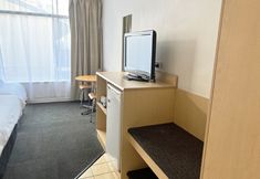 Others 6 Stay at Alice Springs Hotel