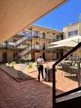 Others 4 Stay at Alice Springs Hotel