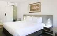 Others 2 Stay at Alice Springs Hotel