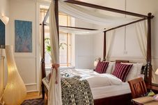 Lain-lain 66 Guldsmeden