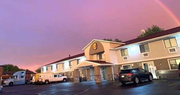 Lainnya Super 8 by Wyndham Eau Claire WI