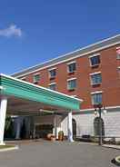 Primary image Hampton Inn & Suites Rockville Centre