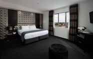 Lain-lain 6 Rydges Latimer Christchurch