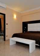 Imej utama E H SUITES ROME AIRPORT