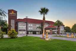 La Quinta Inn & Suites by Wyndham Brownsville North, ₱ 12,491.91