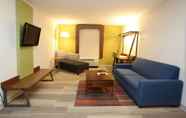 Khác 2 Holiday Inn Express & Suites Newport News, an IHG Hotel