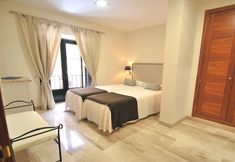 Others 2 Living Sevilla Centro Maestranza