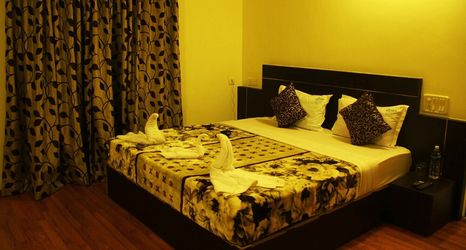 Others 2 Green Trees Munnar