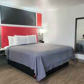 Primary image1七海套房飯店,Edge Art Gallery飯店