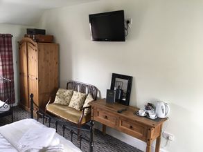 其他 4 The Hollies Inn