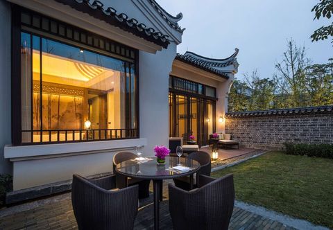 Others Banyan Tree Yangshuo