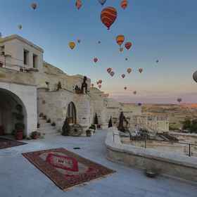 Primary image1浦卡斯洞穴套房酒店 (特殊等級),恰武辛教堂飯店