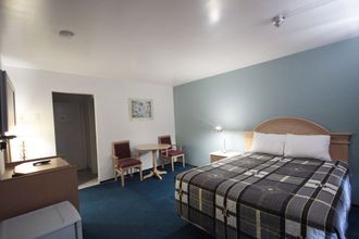 Lainnya 4 6267 Persepolis Inn