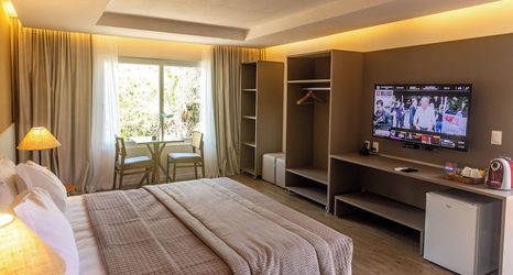 Others 2 Dolphin Hotel