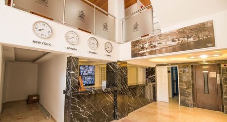 Others 2 Hotel Pirat