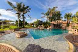 Formosa Bay, THB 2,973.41