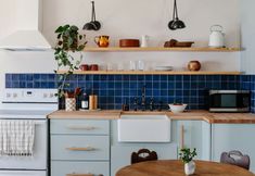 Others 4 Daunt's Albatross Motel