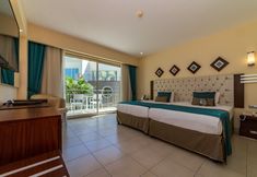 อื่นๆ 6 Kamelya Aishen Club