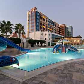 Primary image1卡梅利亞塞林豪華度假村及SPA,Dragon Bar飯店