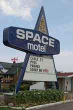 Others 4 Space Motel