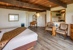 其他 3 Adobe Resort