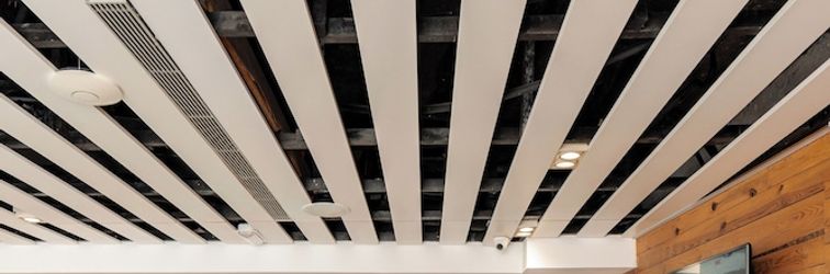 その他 Ryans La Marina