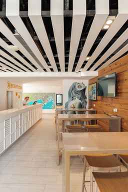 Ryans La Marina, USD 168.15